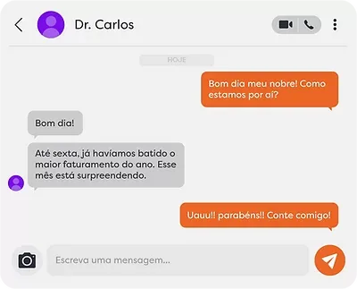 Covnersa no Whatsapp onde o mentorado conta para o Dr. Felipe que acabou de bater o maior faturamento do ano.