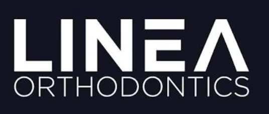 Logo da LineaAlign, linha de alinhadores invisíveis da Linea Orthodontics, parceira do software odontológico Clinicorp.