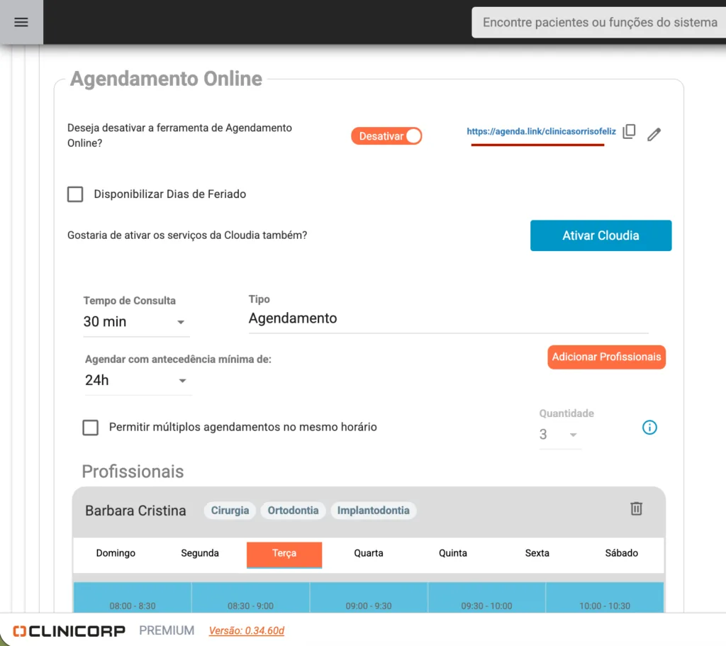 Tela de agendamento online do Clinicorp com o link público da agenda e a grade de horários por profissional