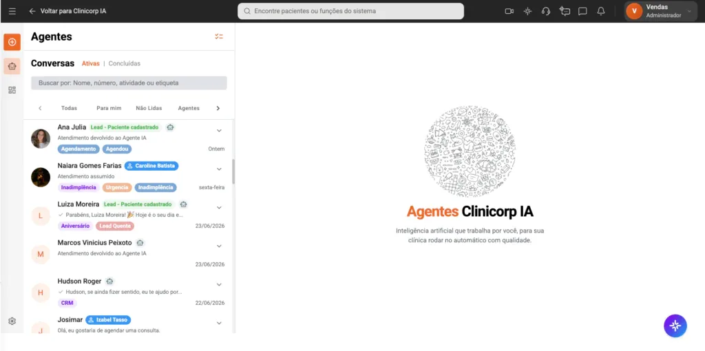 Print da tela mostrando os Agentes Clinicorp IA atuando no WhatsApp da clínica.