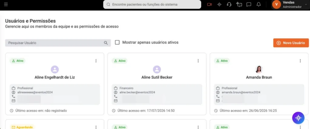 Captura de tela da aba de Usuários e Permissões do software odontológico Clinicorp.