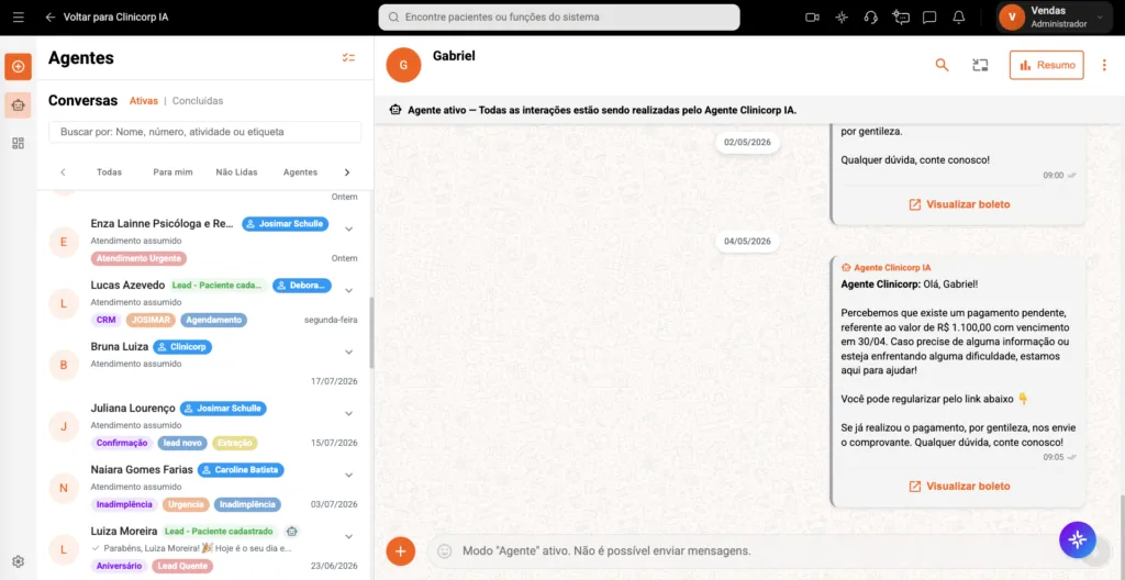 Mensagem de cobrança automática enviada pelos Agentes Clinicorp IA no WhatsApp.
